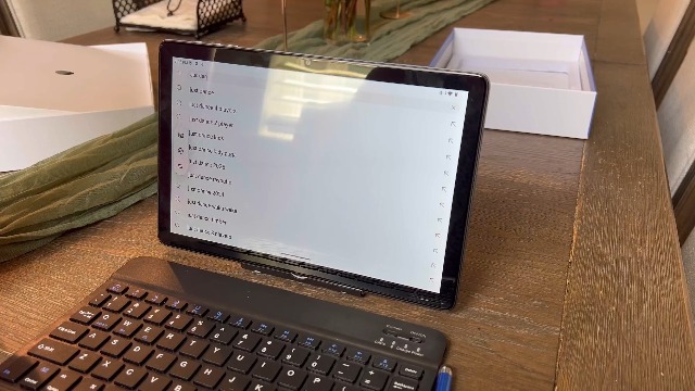 KINGRID Tablet, 10 inch tablet with keyboard, Android 15 Tablet